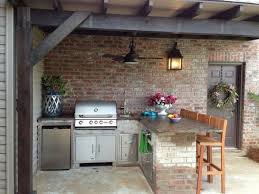 Outdoor Kuche Kompakte Kleine Aussenkuche Macht Den Garten Funktionaler Small Outdoor Kitchens Outdoor Kitchen Outdoor Kitchen Design