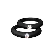 Amazon Com Women S Silicone Wedding Band With Rhinestone Safe And Durable Silicone Wedding Silicone Wedding Band Couple Wedding Rings Wedding Gifts For Men