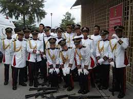 Transformasi pelajar awam kepada pegawai kadet upnm. Asykar Pencen