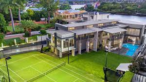 May 26, 2021 · mr palmer met the politician he describes as his old mate over lunch inside parliament house's members dining room to discuss potentially helping the former liberal with legal costs. Top Home Sales Big Spender Clive Palmer Spends 22m On Property Realestate Com Au