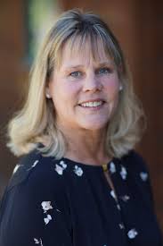 Sue Daniels, Real Estate Agent