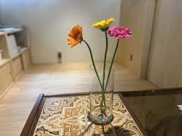 切り花を長く楽しむには水の量がポイント！ – grape [グレイプ]