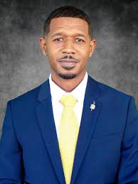 Damian Marks's Instagram, Twitter & Facebook