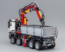 Review 42043 Mercedes Benz Arocs 3245 Lego Technic And Model Team Eurobricks Forums Lego Technic Lego Technic Mercedes Benz Lego Technic Truck