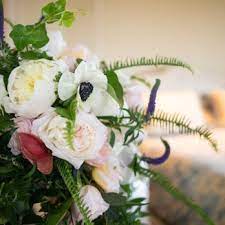 Hours may change under current circumstances Top 10 Best Florists In Topeka Ks Last Updated September 2021 Yelp
