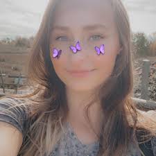 Are there any dog groomers in the area?