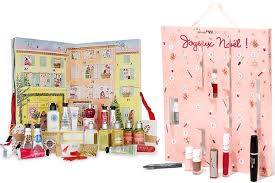 Calendriers de l'avent beauté calendriers de l'avent thé et infusions calendriers de l'avent bières calendriers de l'avent bougies calendriers de le calendrier de l'avent clarins 2016 est vendu 120€, ce qui est un sacré budget, mais il contient quelques produits en full size, donc ça se comprend. Calendriers De L Avent Beaute 2015 Ma Selection A Moins De 50 Les Bons Plans De Naima