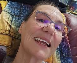 Does anyone else think thes are weird but cool!? BUT....Who would actually  wear these?