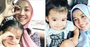 Menurut laporan media hiburan, isteri zed zaidi, nelly natalia selamat melahirkan cahayamata mereka secara. Tahniah Dah Lengkap Sepasang Ana Dahlia Selamat Timang Bayi Lelaki Pa Ma