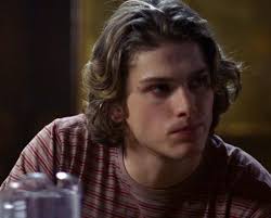 Jack O'Callahan from Miracle...SOOOO CUTE... but the real one isnt :(