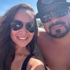 Any recommendations for 8-person van rentals?