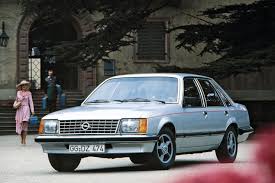 A saloon, its first incarnation was also available with a fastback coupé body as the opel monza and vauxhall royale coupé. Opel Senator A Baujahr 1978 Bis 1986 Technische Daten Zu Allen Motorisierungen Auto Motor Und Sport