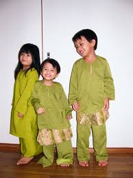 The people of malaysia are a mosaic of chinese, indian and native malay influence. Malaysian Cultural Outfits Wikipedia