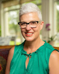 Amber Wentworth's Instagram, Twitter & Facebook