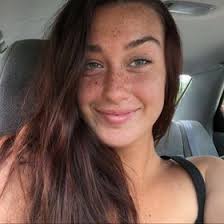 Bailey Blevins's Instagram, Twitter & Facebook