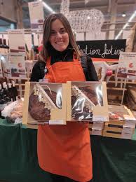 🥧 GALETTES DES ROIS...ET REINES 🥧 Avis aux gourmand(e)s : On vous propose  pour l'épiphanie des galettes 4 et 6 parts aux pommes ou à la frangipane de  notre partenaire Au PainLevé