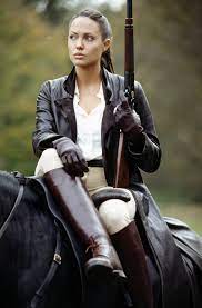Angelina Jolie riding a Horse (Tomb Raider) 