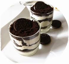 16 Oreo Kekse 200 G Sahne Oder Cremefine 70 G Zucker Gemahlene Vanille 750 G Milch 3 E Thermomix Rezepte Nachtisch Thermomix Oreo Nachtisch Thermomix