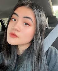 Late diagnosed autistic seeking support and community