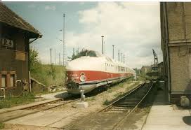 Онлайн тв бесплатно в хорошем качестве. Der Svt 18 16 10 Im Mai 1997 In Der Einsatzstelle Berlin Lichtenberg Bahnbilder De