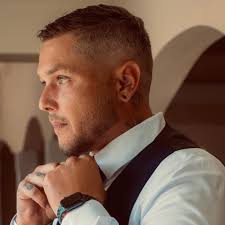 Kaylee Broadway. Math teacher suspended pending investigation from  Westville school for sending nudes to a 16 year old boy. This should never  happen.