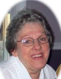 Elizabeth Meuse's Instagram, Twitter & Facebook