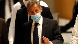 Sarkozy dijo recientemente que uno de sus modelos a seguir fue el fallecido papa juan pablo ii. Frankreichs Ex Prasident Sarkozy Erneut Vor Gericht Aktuell Europa Dw 17 03 2021