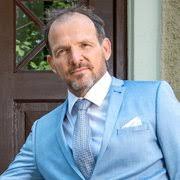 Erik Steiger's Instagram, Twitter & Facebook