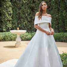 Mermaid silhouette will also flatter a bride with an inverted triangle or a rectangle shaped figure. 50 Trendy Off The Shoulder Wedding Dresses