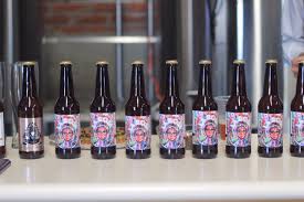 Malquerida es un nuevo estilo de cerveza: La Roja Cerveza Artesanal Conmemorativa De La Guelaguetza 2018 Nss Oaxaca