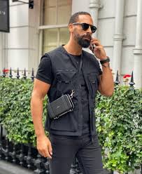 Wie werden die kinder von rio ferdinand (42) großgezogen? Rio Ferdinand Wiki 2021 Current Job Lovelife Net Worth Cars Houses