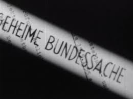 bɛʁˈliːn ()) is the capital and largest city of germany by both area and population. Lemo Kapitel 13 August 1961 Mauerbau