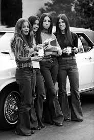 What Jeans Looked Like The Year You Were Born 70s Fashion 70s Inspired Fashion Retro Fashion