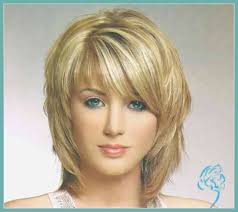 Hier kommen die schönsten looks für mittellanges haar! Frisuren Halblang Blond Hochzeitsfeier Damen Frisuren Frisuren Mittellange Haare Frauen Frisuren Frauen Mittellang Haarschnitt
