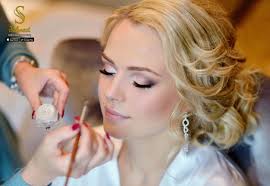Need Assistance With Your Make Up For One Of The Best Days Of Your Life Download Salonaat T Bridal Hair And Makeup Wedding Makeup Tips Wedding Makeup