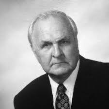 Shannon Hearn's Instagram, Twitter & Facebook