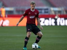 Sepsis is a serious infection usually caused when bacteria make toxins that cause the immune system to attack the body's own organs and tissues. 2 Bundesliga 1 Fc Nurnberg Mehrere Wochen Ohne Verteidiger Sepsi News Fussballdaten