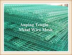 Double loop top fences are popularly used for highway fencing, perimeter fencing, park fencing and garden fencing. Double Ring Fence Ornamental Double Loop Wire Mesh Fence From Anping Tenglu Metal Wire Mesh Co Ltd Info Stainlesssteelwiremeshfactory Com