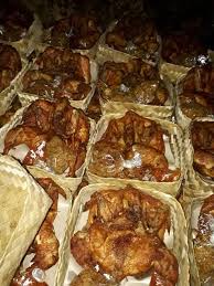 Setelah 'kupatan' kemarin turun jadi rp 35 ribu, sekarang sudah rp 33 ribu. Ayam Goreng Mbak Ndari Ponorogo 085257513711