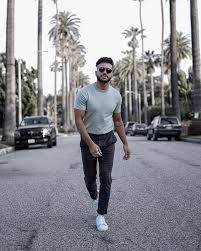Out La Headed To Toronto For A Few Days Men Fashion Casual Outfits Stylish Mens Outfits Best Poses For Men