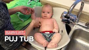 Baby bath seats are meant for toddlers between the age of 5 and 10 months. 10 Best Baby Bathtubs And Bath Seats Of 2021
