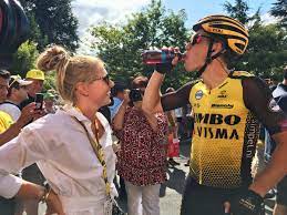In de week na nieuwjaar verwachten zij en haar flandrien hun eerste kindje. Van Aert Hield Zich In Voor Tijdrit Voel Me Nog Zeer Goed Foto Bd Nl