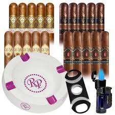the ultimate holiday cigar gift pack