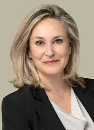 Catherine Maheu's Instagram, Twitter & Facebook