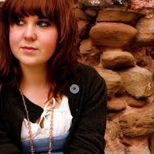 Heidi Talbot's Instagram, Twitter & Facebook