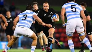 El entrenador mario ledesma anunció hoy la lista de 32 jugadores de los pumas para la ventana de julio, que incluye dos partidos ante gales y uno más posiblemente con rumania, nómina en la que el hooker julián montoya asume el rol de capitán en reemplazo de pablo matera. Perdieron Los Pumas Y Hubo Homenaje De All Blacks Canal 12 Web