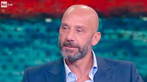 Vorrei chiudere la mia carriera da dirigente l'ex attaccante blucerchiato fissa il suo prossimo obiettivo gianluca vialli. Vialli Commosso Dai Cori Si Ricordano Ancora Di Me Samp News 24