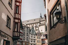 Altstadt cochem jetzt 36 bewertungen & 181 bilder beim testsieger holidaycheck entdecken und direkt hotels nahe altstadt cochem finden. Cochem Die Besten Tipps Fur Das Historische Stadtchen An Der Mosel