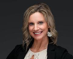 Robyn Farley's Instagram, Twitter & Facebook