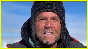 Who Is Don Cash The Utah Mountain Climber Is The 12th Death On Mount Everest This Year Yourtango